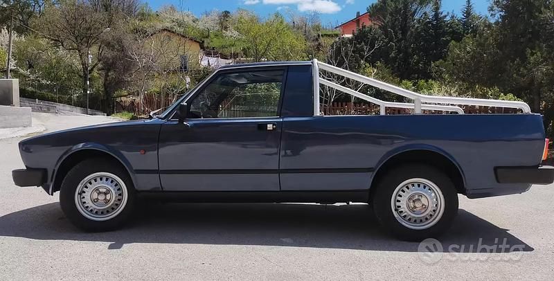 Usata Alfa Romeo Alfetta 1981 Blu Berlina