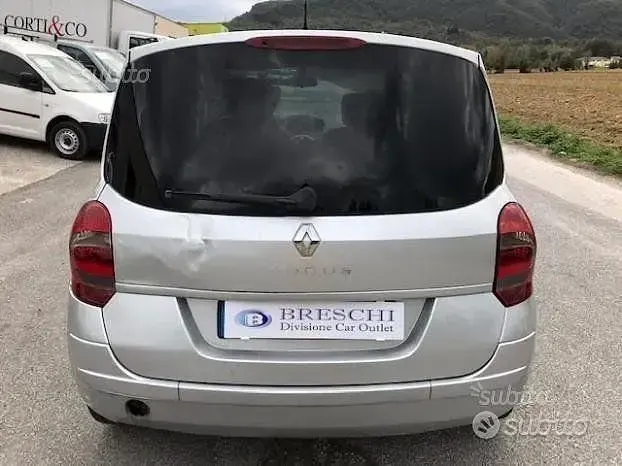 Usata Renault Grand Modus Dynamique 85 CV (62 kW) 2009 Grigio Monovolume
