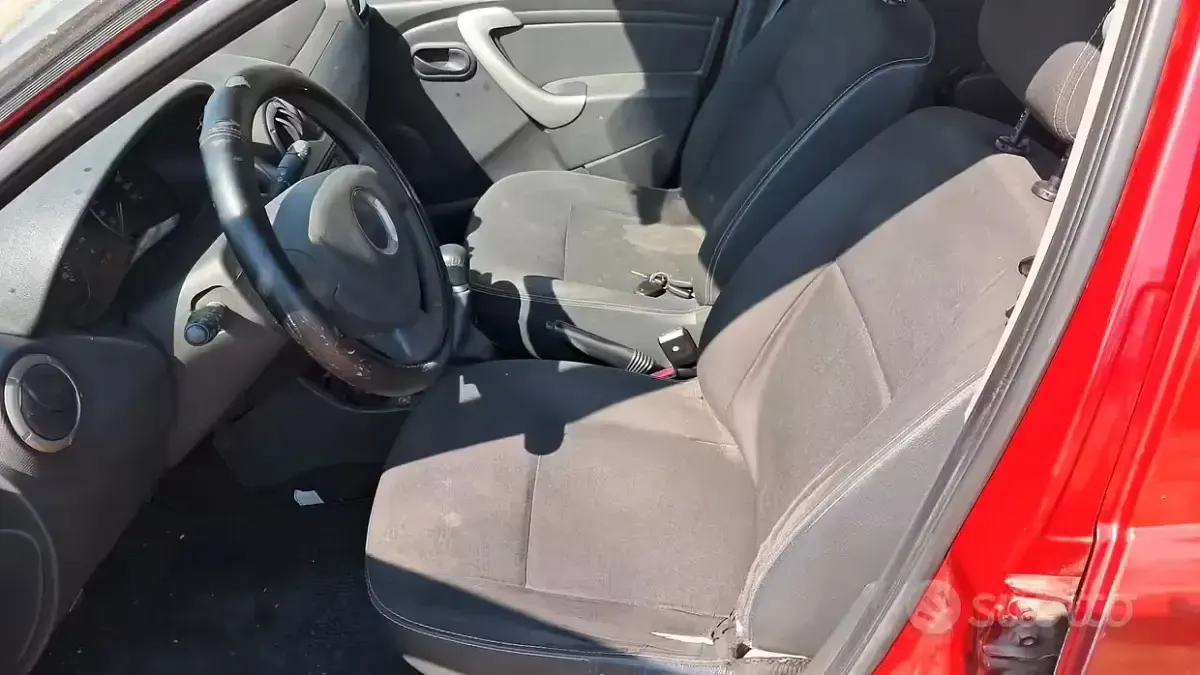 Usata Dacia Sandero Stepway 84 CV (61 kW) 2011 Rosso Berlina