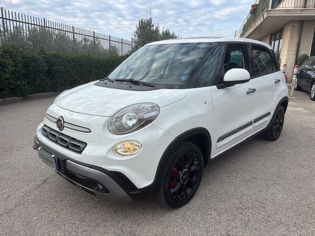 Bianco Usata 2017 Fiat 500L Cross Monovolume | 9900 € (Buon prezzo) - Immagine 1/4