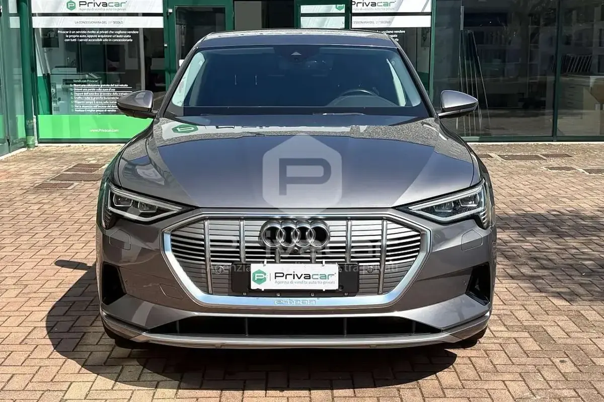 Usata Audi e-tron Business 158 kW (215 CV) 2021 Grigio SUV