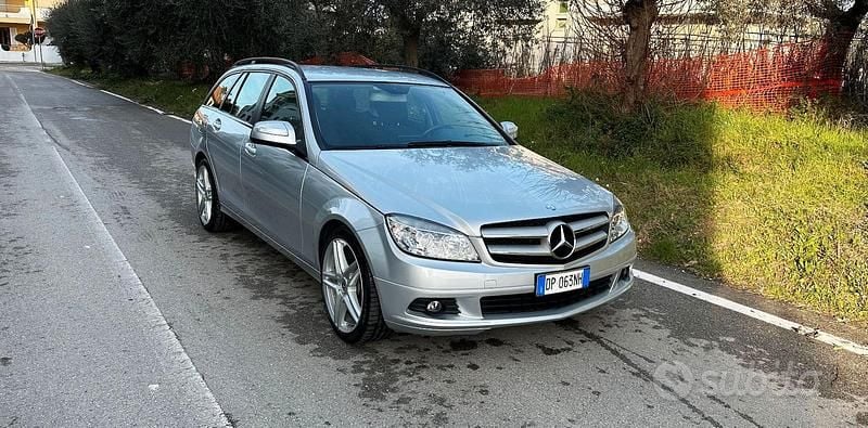 Grigio Usata 2008 Mercedes C220 Avantgarde Station wagon | 4000 € (Buon prezzo) - Immagine 1/4