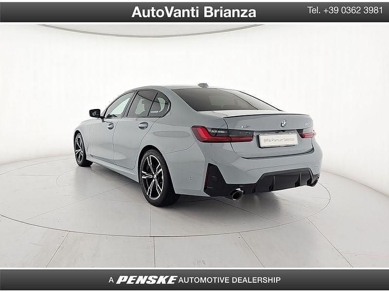 Begagnad BMW 320e M Sport 190 HK (139 kW) 2025 Grå Sedan