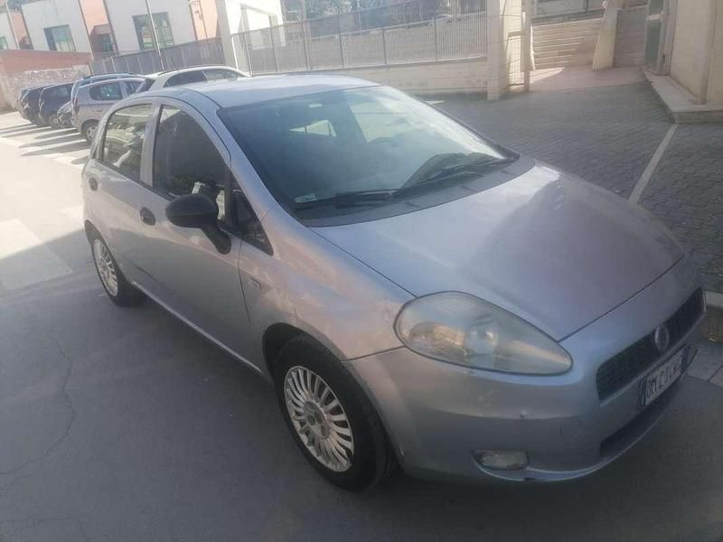 Usata Fiat Grande Punto Dynamic 77 CV (56 kW) 2008 Utilitaria