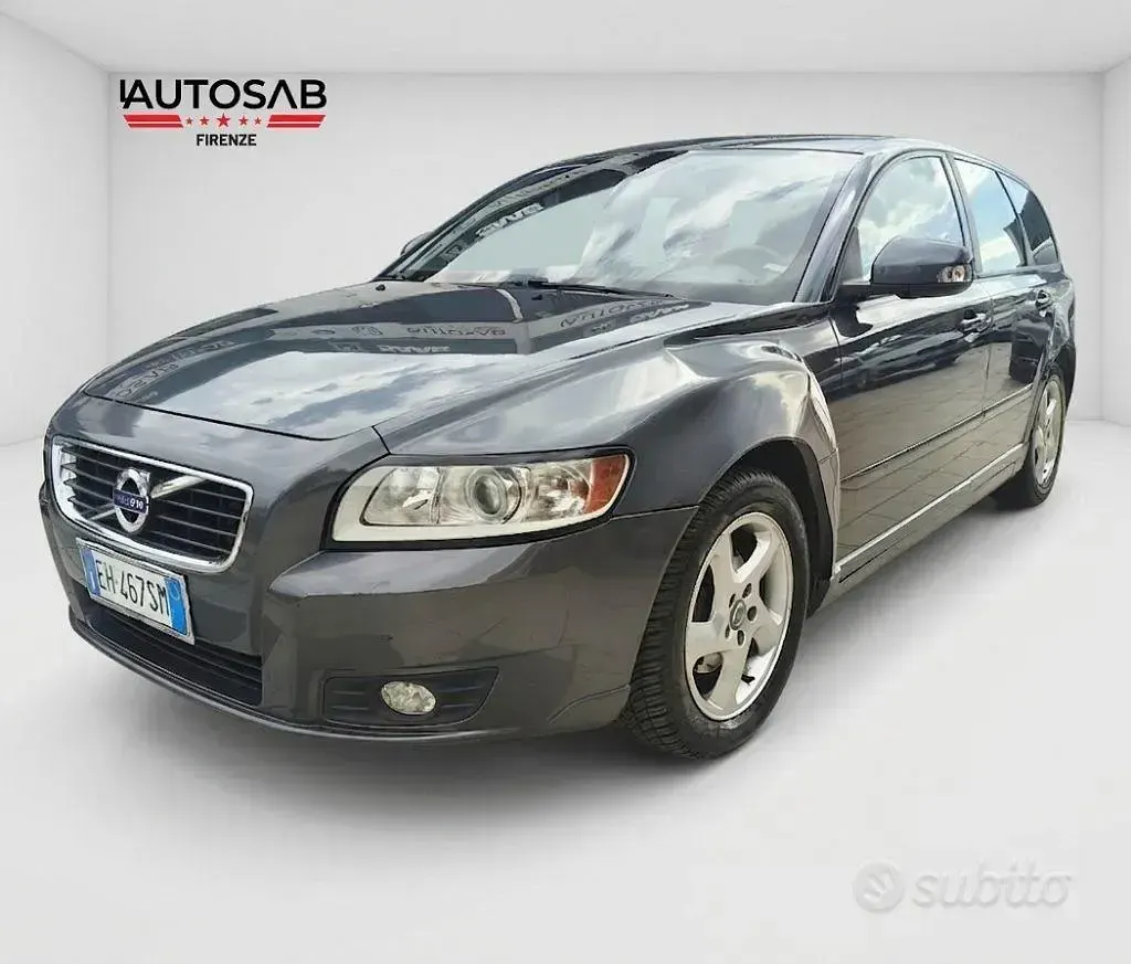 Usata Volvo V50 116 CV (85 kW) 2011 Grigio Station wagon