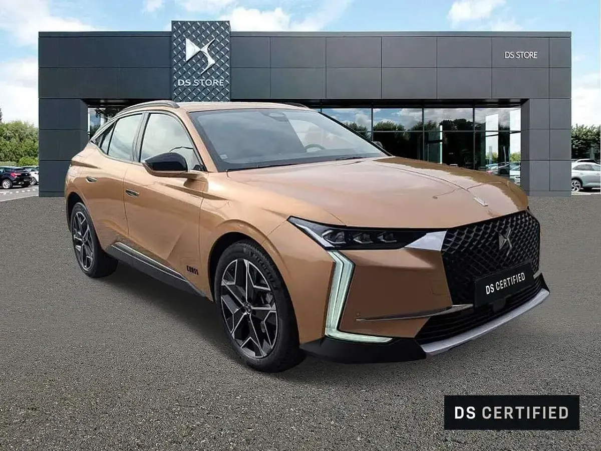 Usata DS Automobiles DS4 Crossback Trocadero 131 CV (96 kW) 2022 Oro SUV
