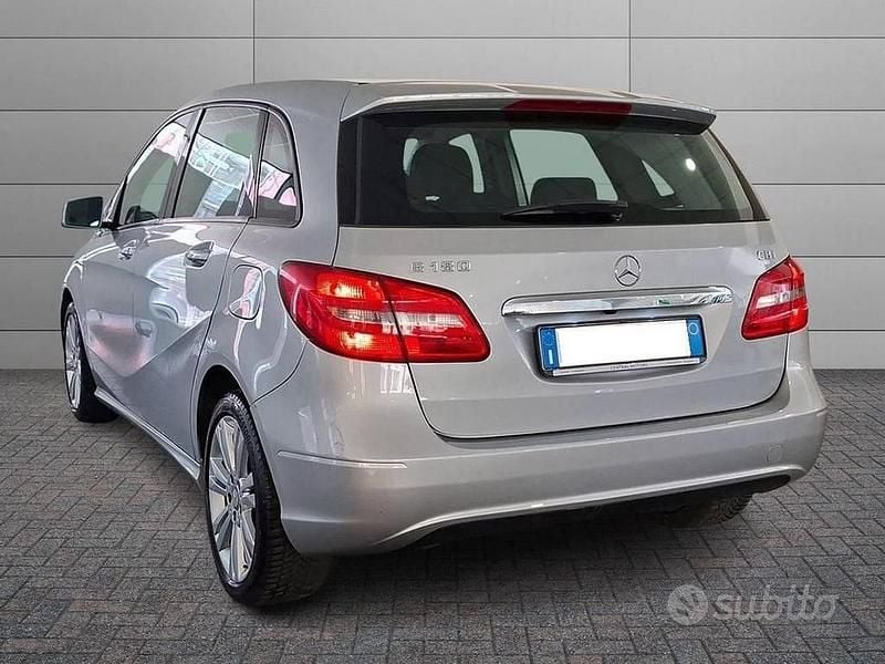 Usata Mercedes B180 Executive 109 CV (80 kW) 2013 Grigio Monovolume