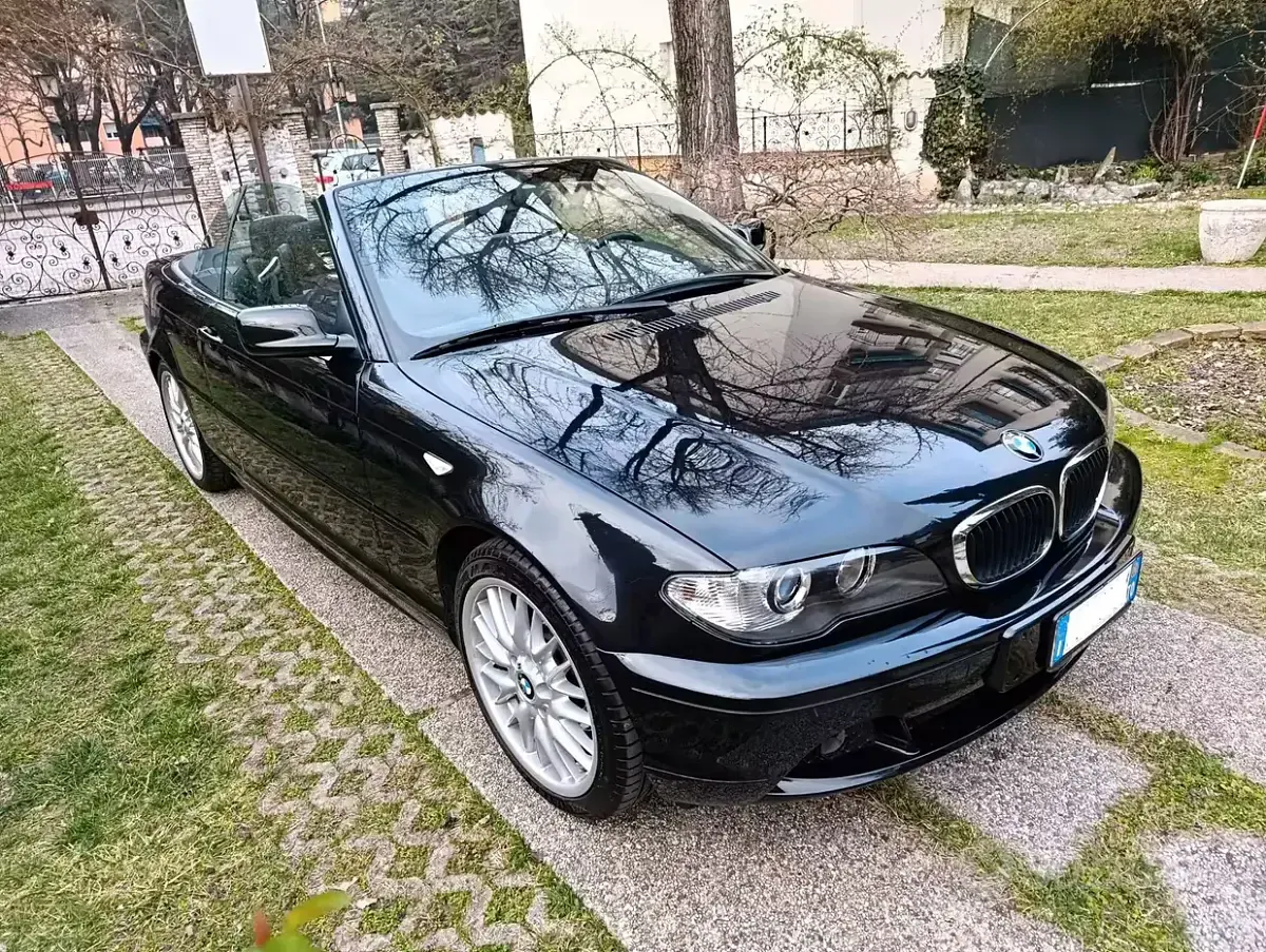 Usata BMW 320 Cabriolet 150 CV (110 kW) 2006 Nero Cabrio