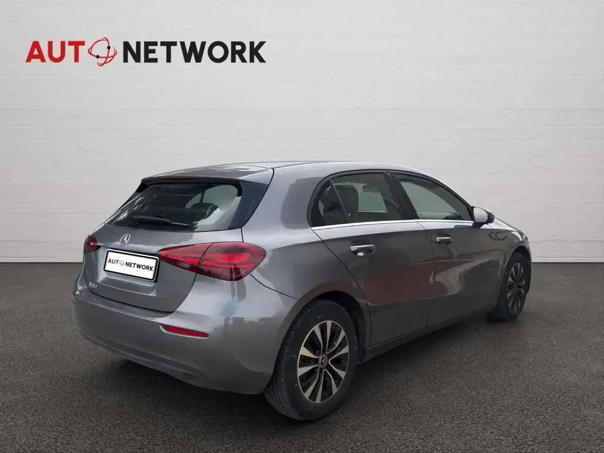 Usata Mercedes A180 Executive 136 CV (100 kW) 2023 Argento Berlina