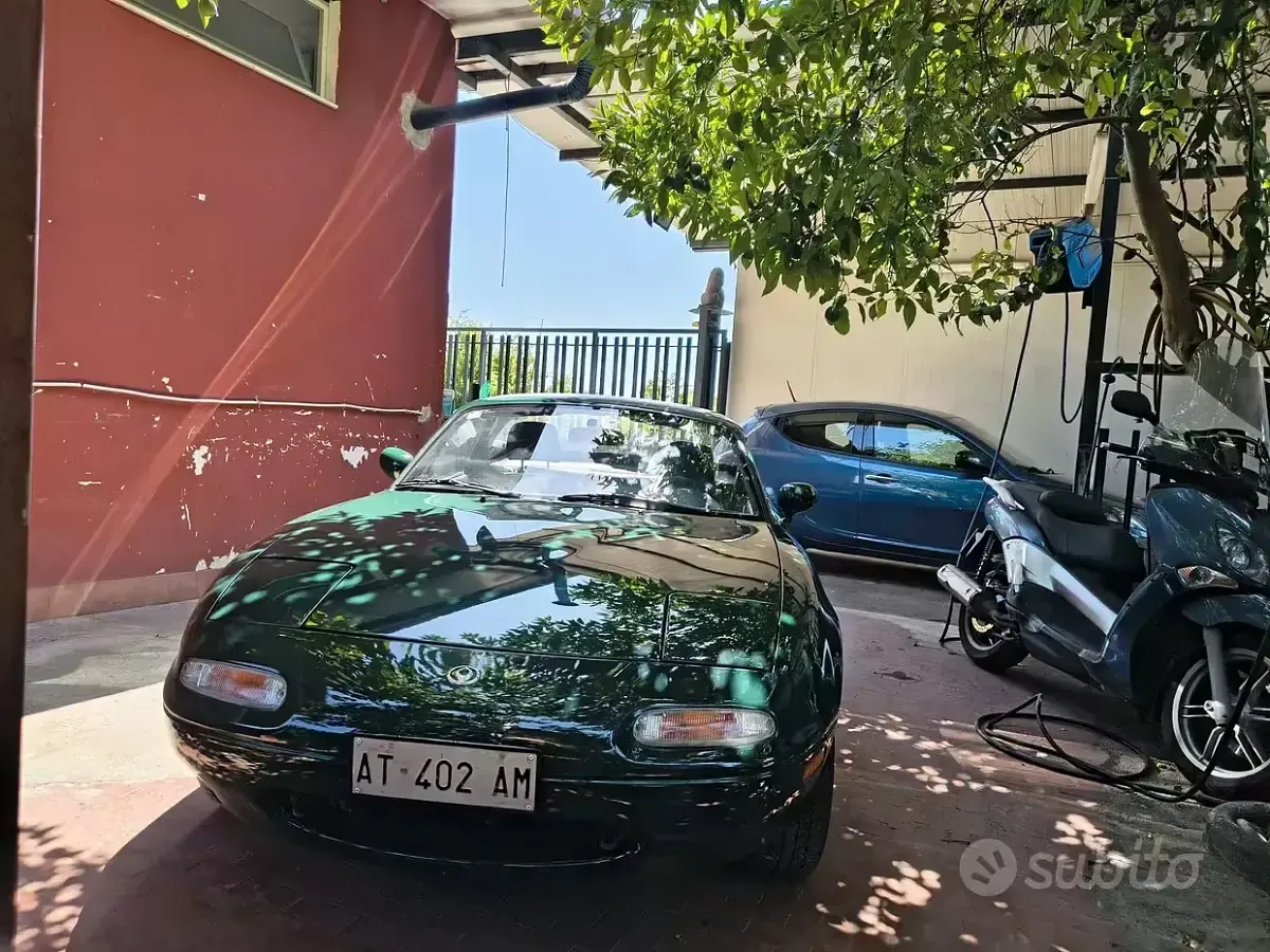 Usata Mazda MX5 90 CV (66 kW) 1997 Verde Cabrio