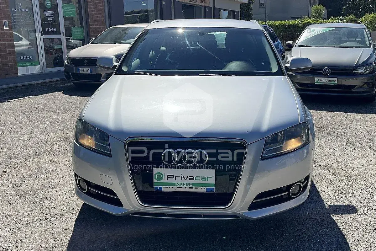 Usata Audi A3 Sportback Ambiente 105 CV (77 kW) 2011 Gray Utilitaria