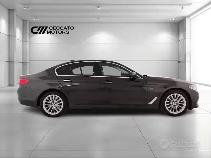 Usata BMW 520 Luxury Line 190 CV (139 kW) 2018 Grigio Berlina