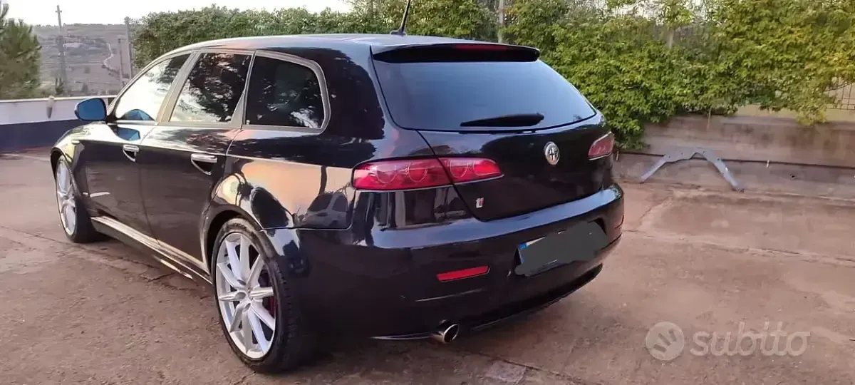 Usata Alfa Romeo 159 Turismo 150 CV (110 kW) 2009 Nero Station wagon