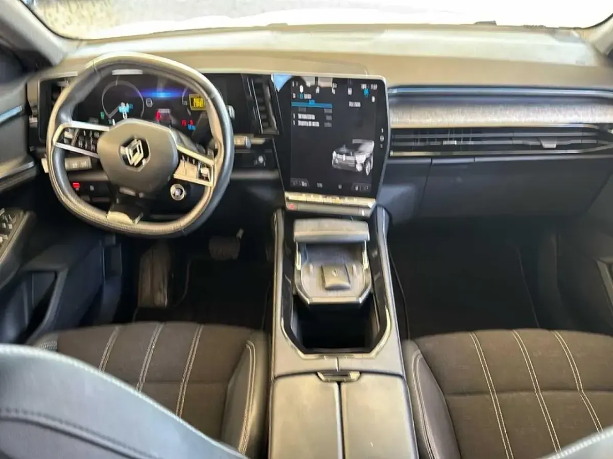Usata Renault Austral Techno 200 CV (147 kW) 2023 Bianco SUV
