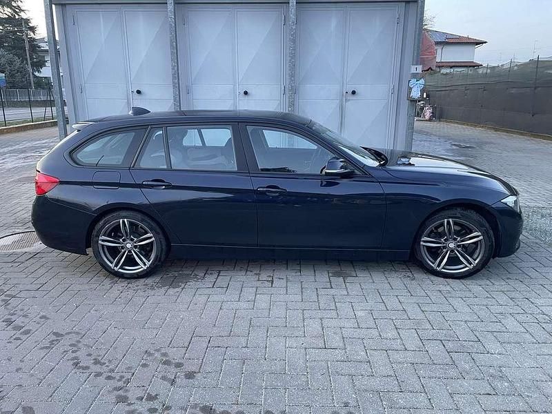 Usata BMW 318 Advantage 150 CV (110 kW) 2016 Station wagon