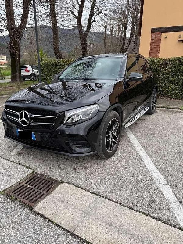 Usata Mercedes GLC250 Exclusive 204 CV (150 kW) 2017 Nero SUV