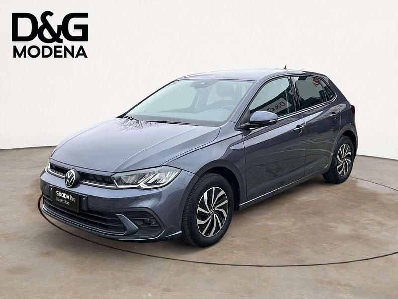 Usata VW Polo Life 90 CV (66 kW) 2021 Grigio Utilitaria