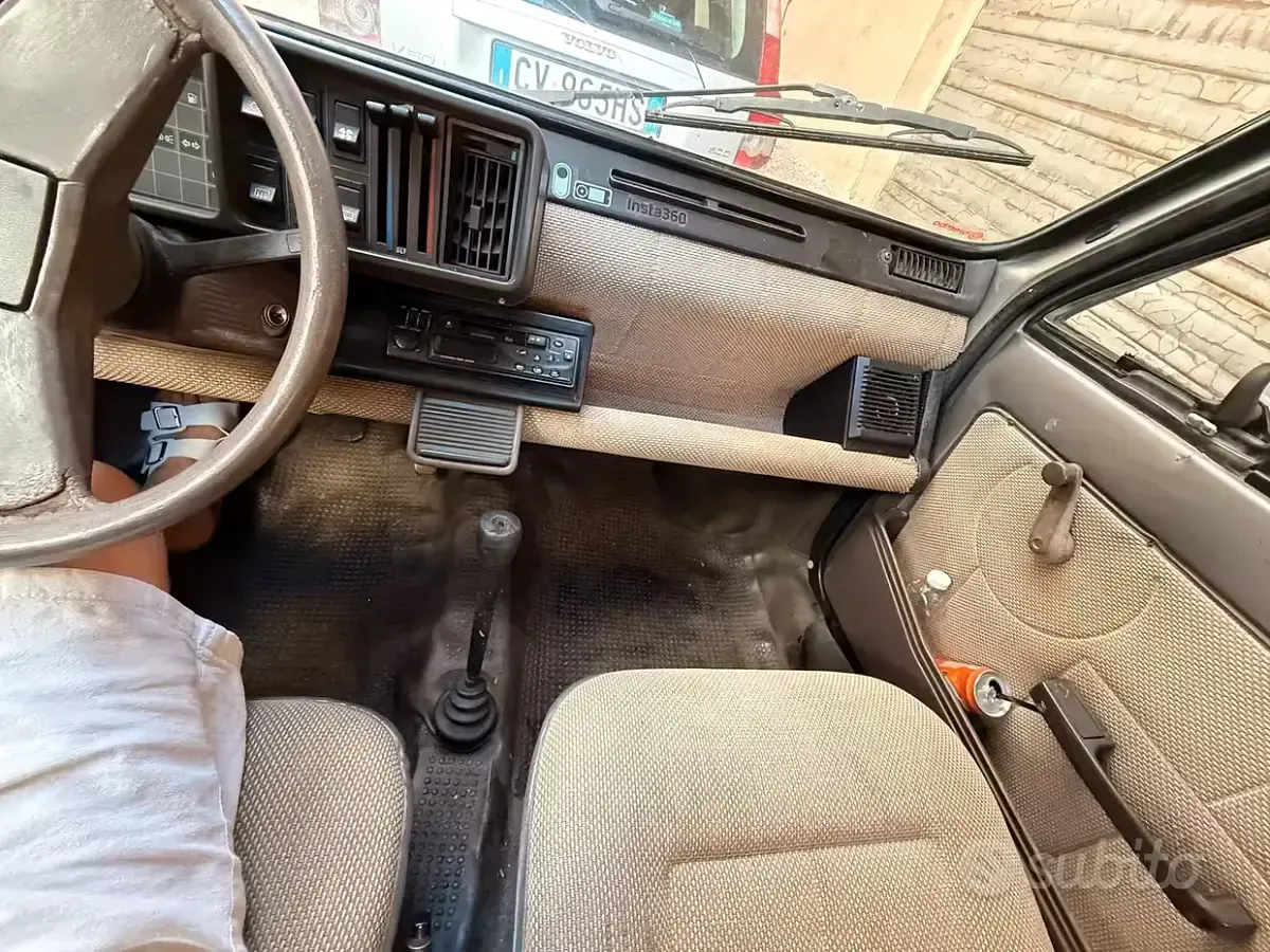 Usata Fiat Panda 30 CV (22 kW) 1983 Grigio Utilitaria