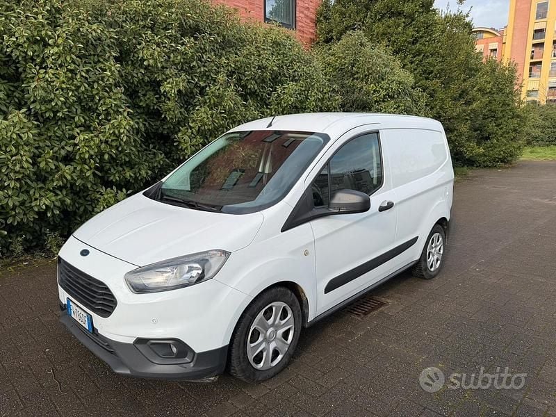 Usata Ford Courier 2019 Bianco Monovolume