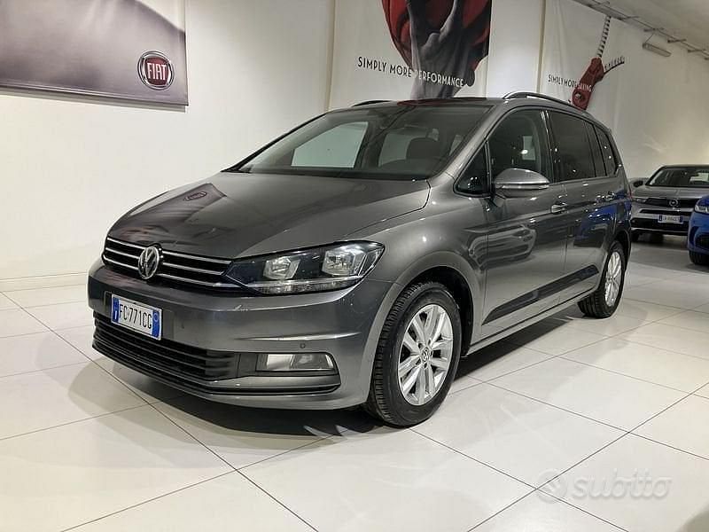 Usata VW Touran Comfortline 150 CV (110 kW) 2016 Grigio Monovolume