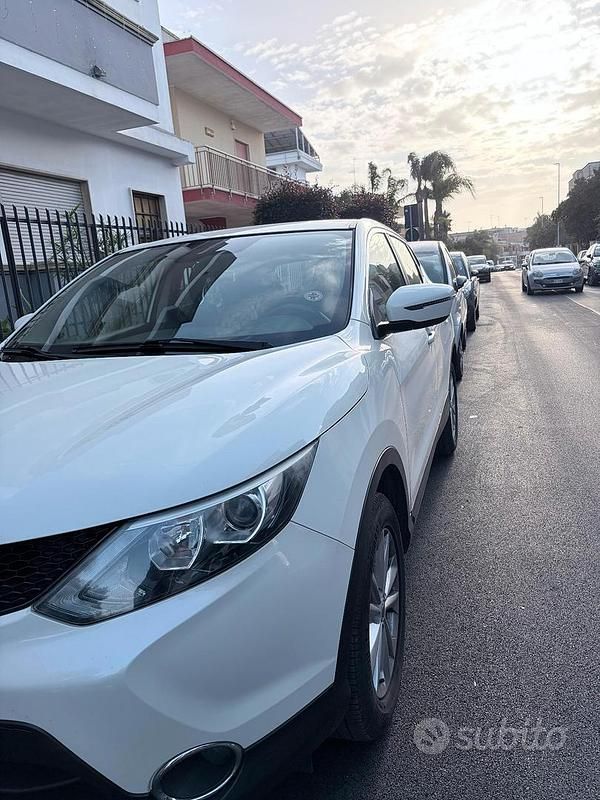 Usata Nissan Qashqai 115 CV (84 kW) 2017 Bianco SUV