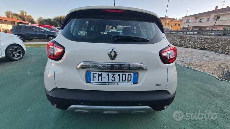Gebraucht Renault Captur 110 PS (80 kW) 2018 Weiß SUV