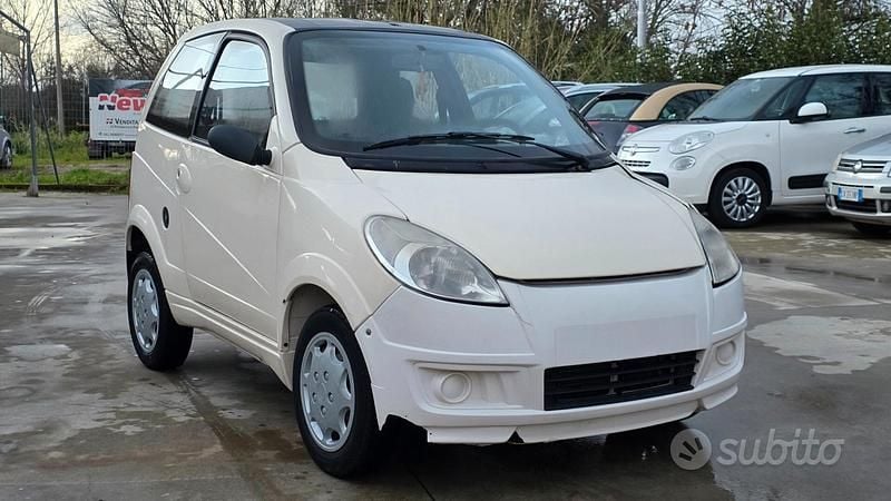 Usata Ligier Dué First 10 CV (7 kW) 2012 Beige Utilitaria