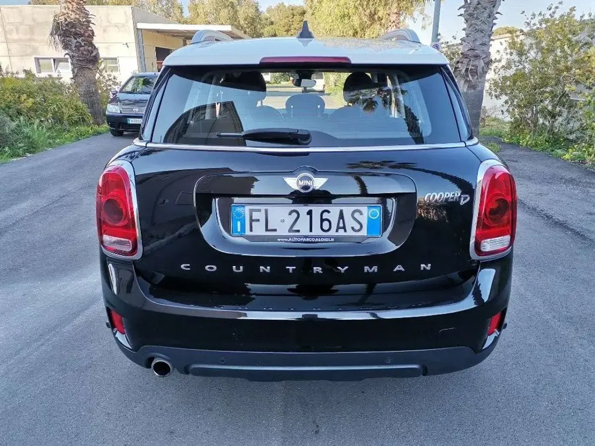 Usata Mini Cooper D Countryman Business 150 CV (110 kW) 2017 Nero SUV