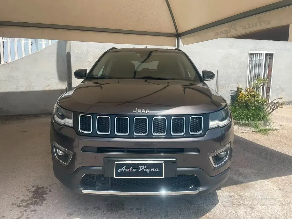Usata Jeep Compass Limited 140 CV (102 kW) 2021 Grigio SUV