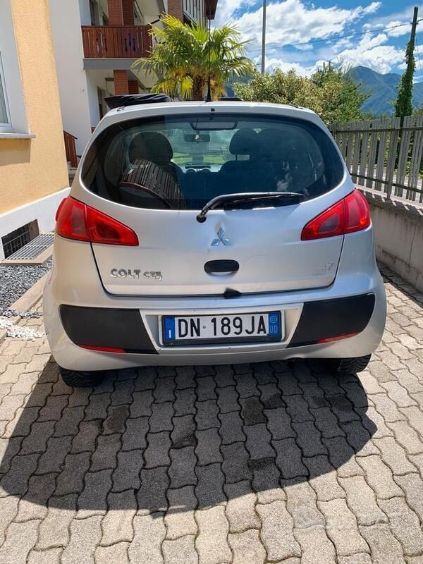 Usata 2008 Mitsubishi Colt Tre volumi | 1400 € (Ottimo prezzo) - Immagine 1/4