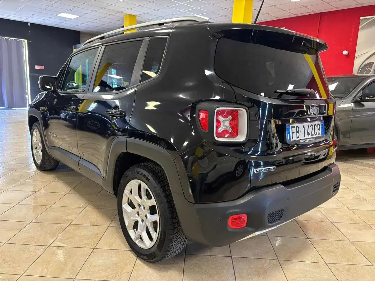 Usata Jeep Renegade Limited 120 CV (88 kW) 2015 Nero SUV