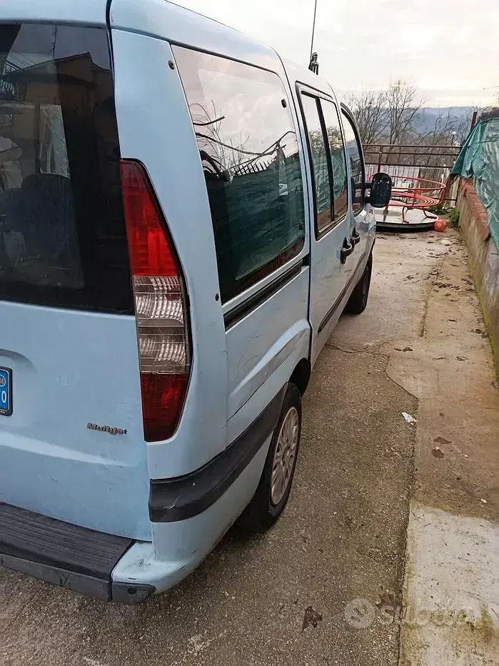 Usata Fiat Doblò 69 CV (50 kW) 2004 Blu Monovolume