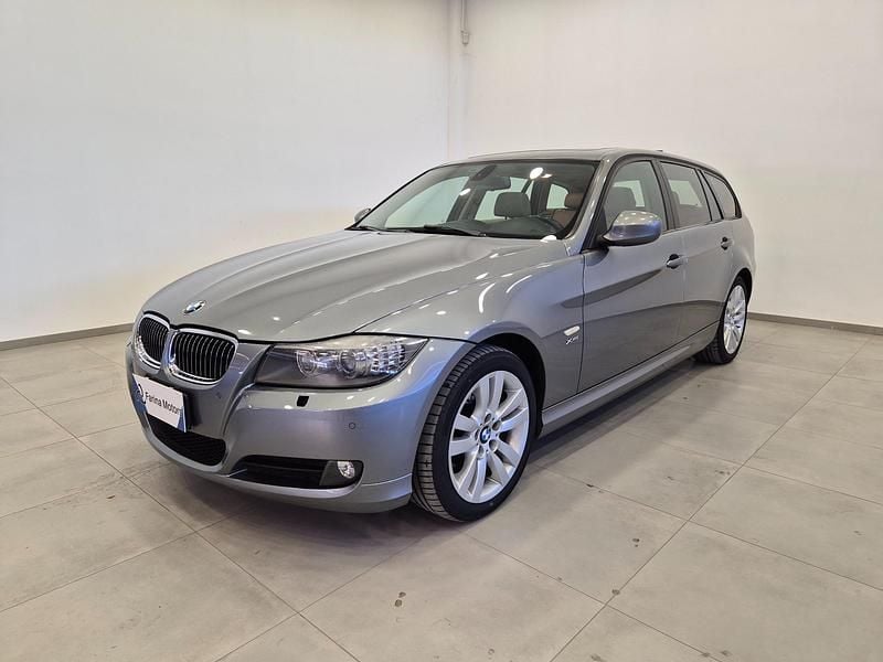 Usata BMW 320 184 CV (135 kW) 2010 Grigio Station wagon