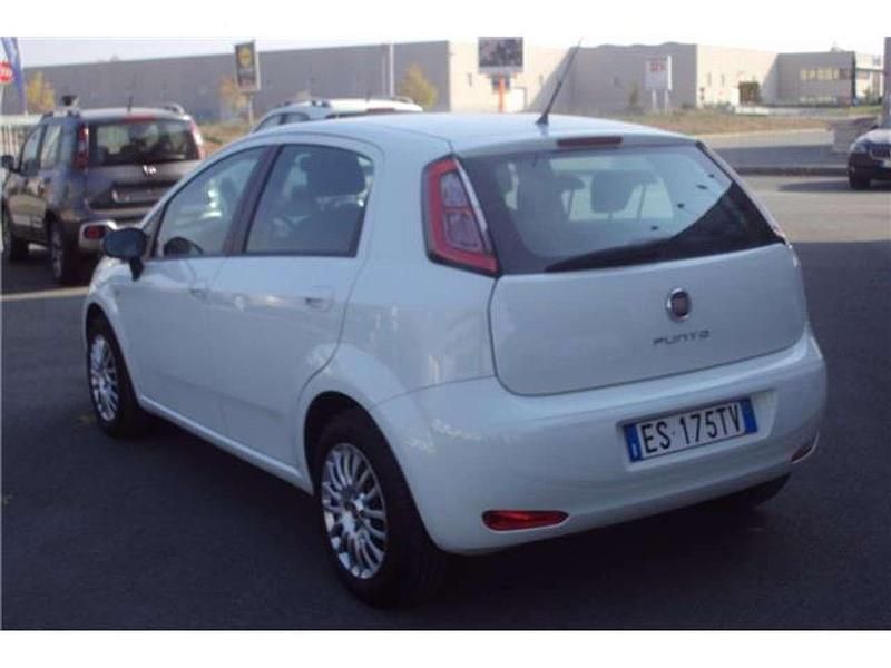 Usata Fiat Punto Easy 84 CV (61 kW) 2012 Bianco Utilitaria