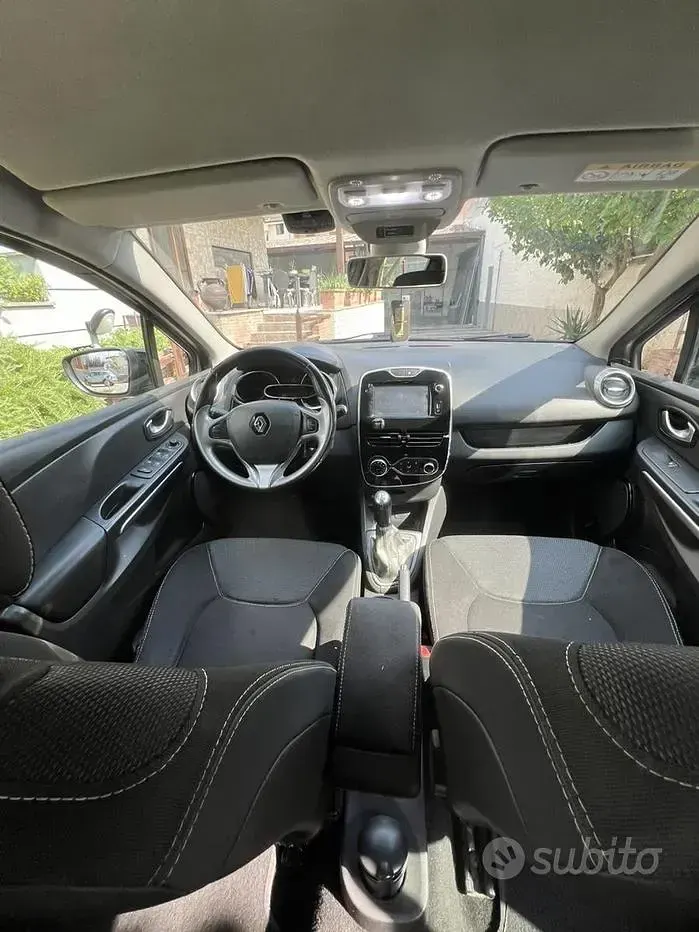 Usata Renault Clio IV 90 CV (66 kW) 2015 Grigio Berlina