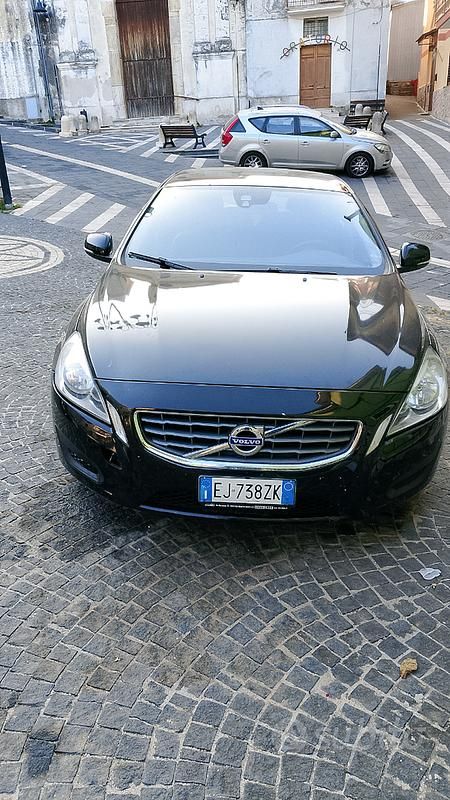 Usata Volvo V60 203 CV (149 kW) 2011 Nero Station wagon