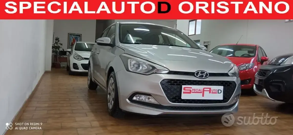 Usata Hyundai i20 75 CV (55 kW) 2016 Grigio Berlina