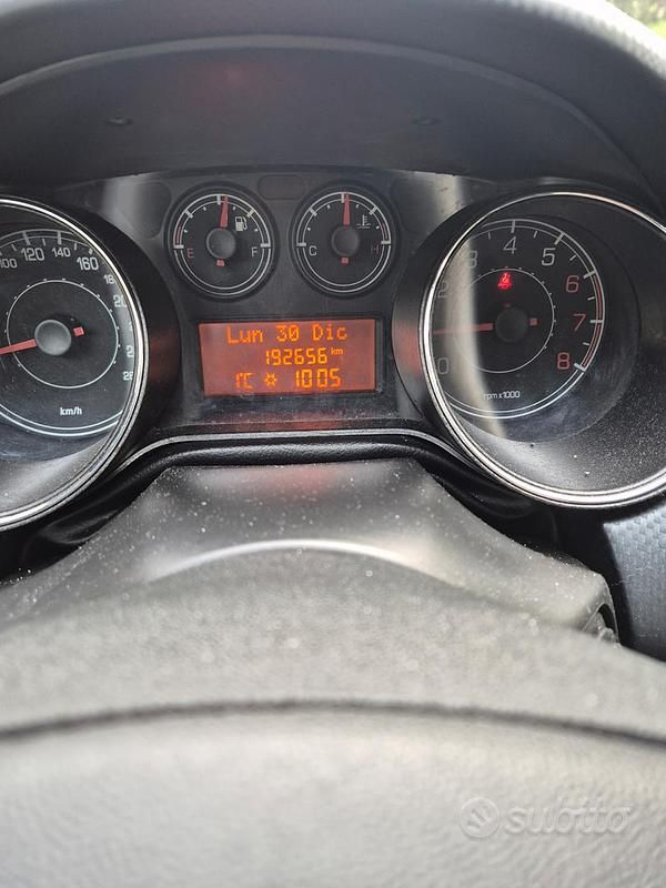 Usata Fiat Bravo 90 CV (66 kW) 2009 Grigio Utilitaria