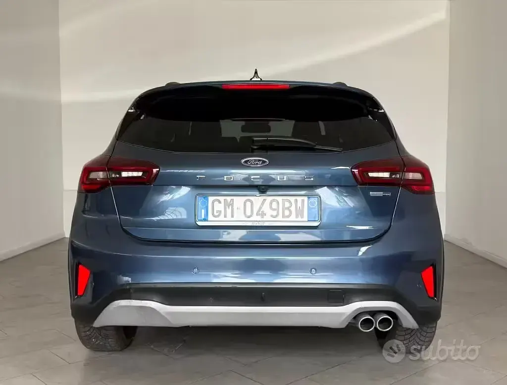 Usata Ford Focus Active 125 CV (91 kW) 2023 Bluazzurro Berlina