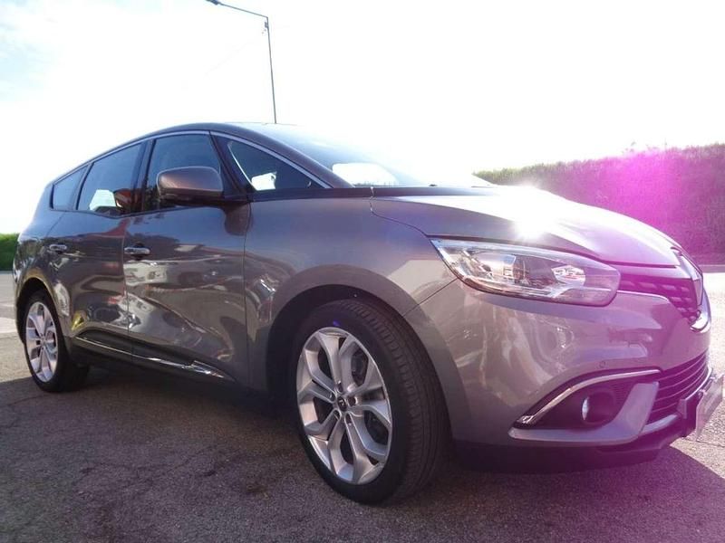 Usata Renault Grand Scénic IV 120 CV (88 kW) 2020 Blu Monovolume