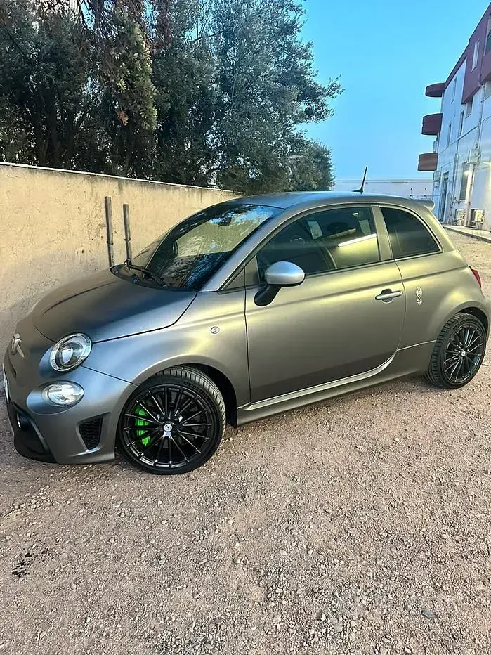 Usata Abarth 595 70th Anniversary 165 CV (121 kW) 2020 Grigio Utilitaria