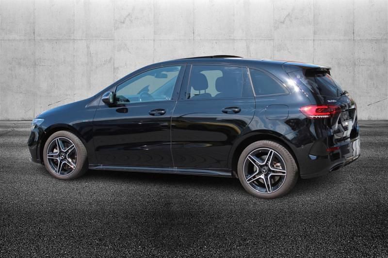 Usata Mercedes B250e Premium 218 CV (160 kW) 2021 Nero Monovolume