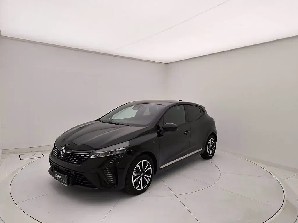 Usata Renault Clio Techno 91 CV (66 kW) 2025 Nero Utilitaria