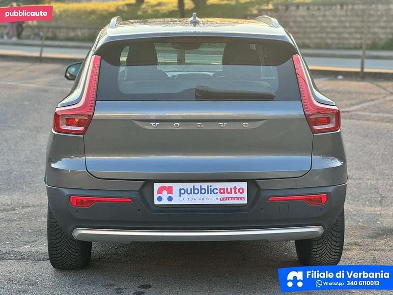 Usata Volvo XC40 190 CV (139 kW) 2018 Grigio SUV