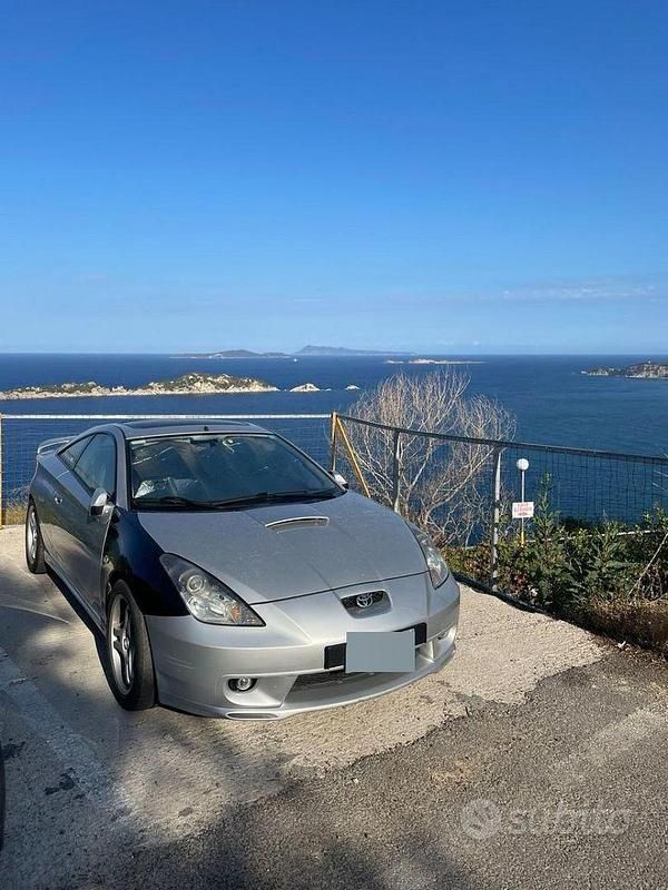 Usata Toyota Celica T2 143 CV (105 kW) 2001 Grigio Coupé