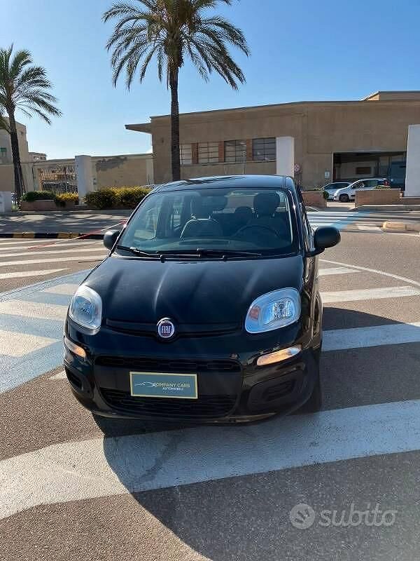 Usata Fiat Panda S 70 CV (51 kW) 2022 Nessuno(met.) Utilitaria