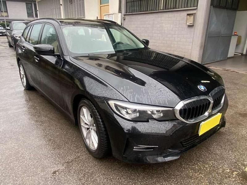 Usata BMW 318 Advantage 150 CV (110 kW) 2021 Nero Station wagon