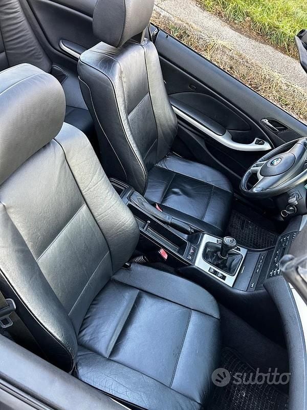 Usata BMW 318 Cabriolet M Sport 143 CV (105 kW) 2004 Nero Cabrio