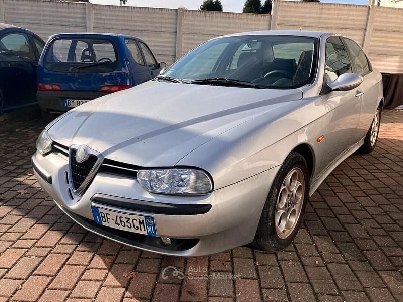 Usata Alfa Romeo 156 155 CV (114 kW) 1999 Argento Berlina