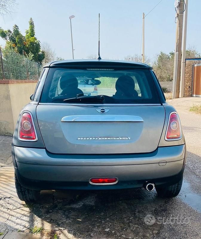 Usata Mini ONE 90 CV (66 kW) 2009 Grigio Utilitaria
